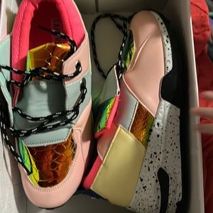 Cape Robbin size 7